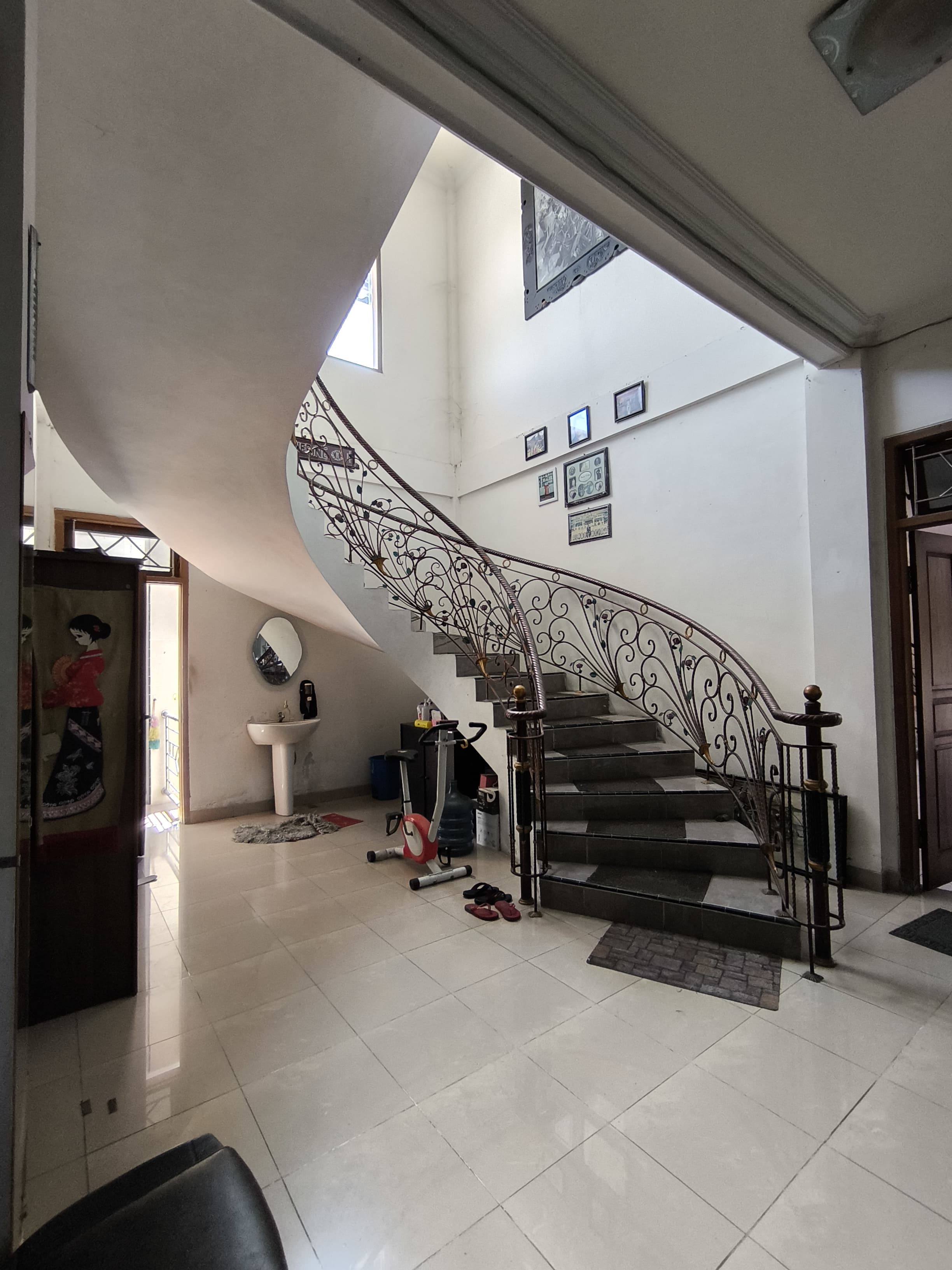 Gambar properti Rumah 2 Lantai - Galeri 13